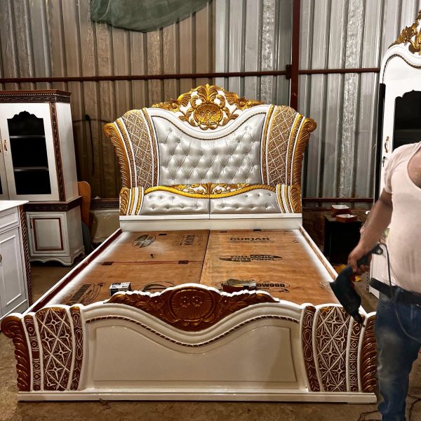 Royal Bed