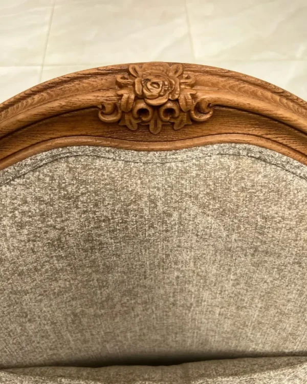 Classic French Beige Sofa - Image 3