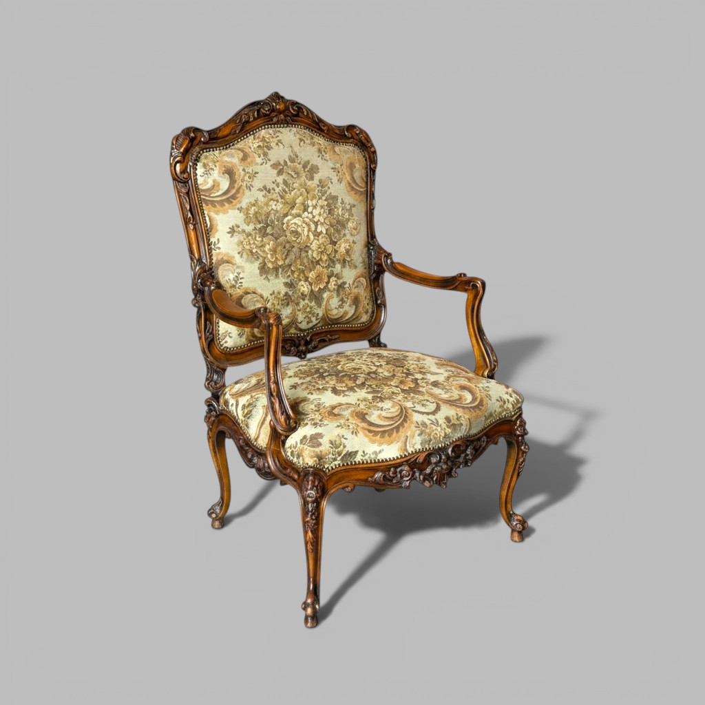 Safar-e-Nāzneen Royal Heritage Accent Chair - Image 7